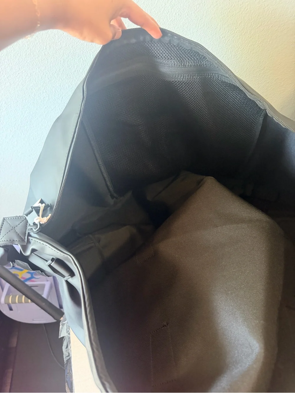 NWT RAINS Hilo Weekend Bag Large Black Waterproof Travel Duffel